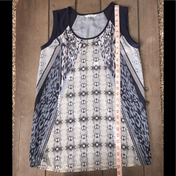 CAbi #253 Mixed Print Tunic Sleeveless Lined Sz XS Spring Summer Layering - Picture 11 of 11